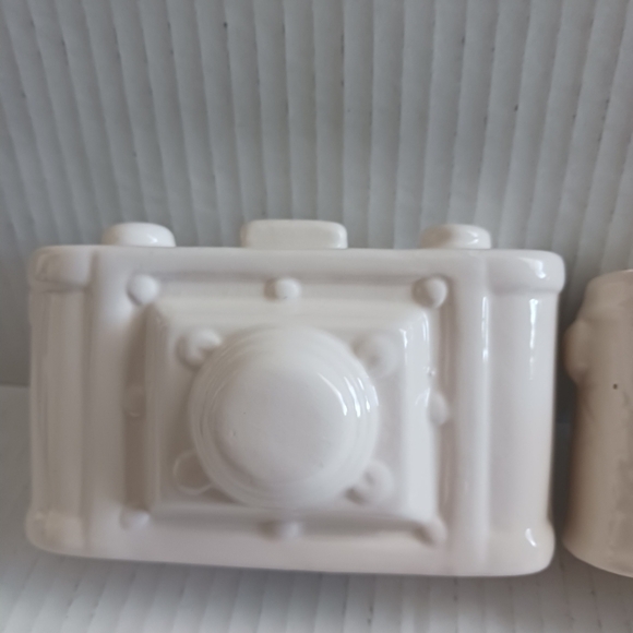 Ceramic Camera Decor - Picture 5 of 10